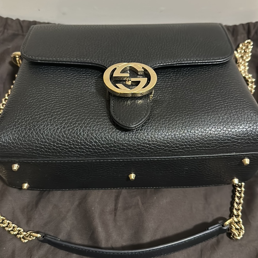Authentic Gucci Interlocking Clasp bag. - Picture 2 of 7